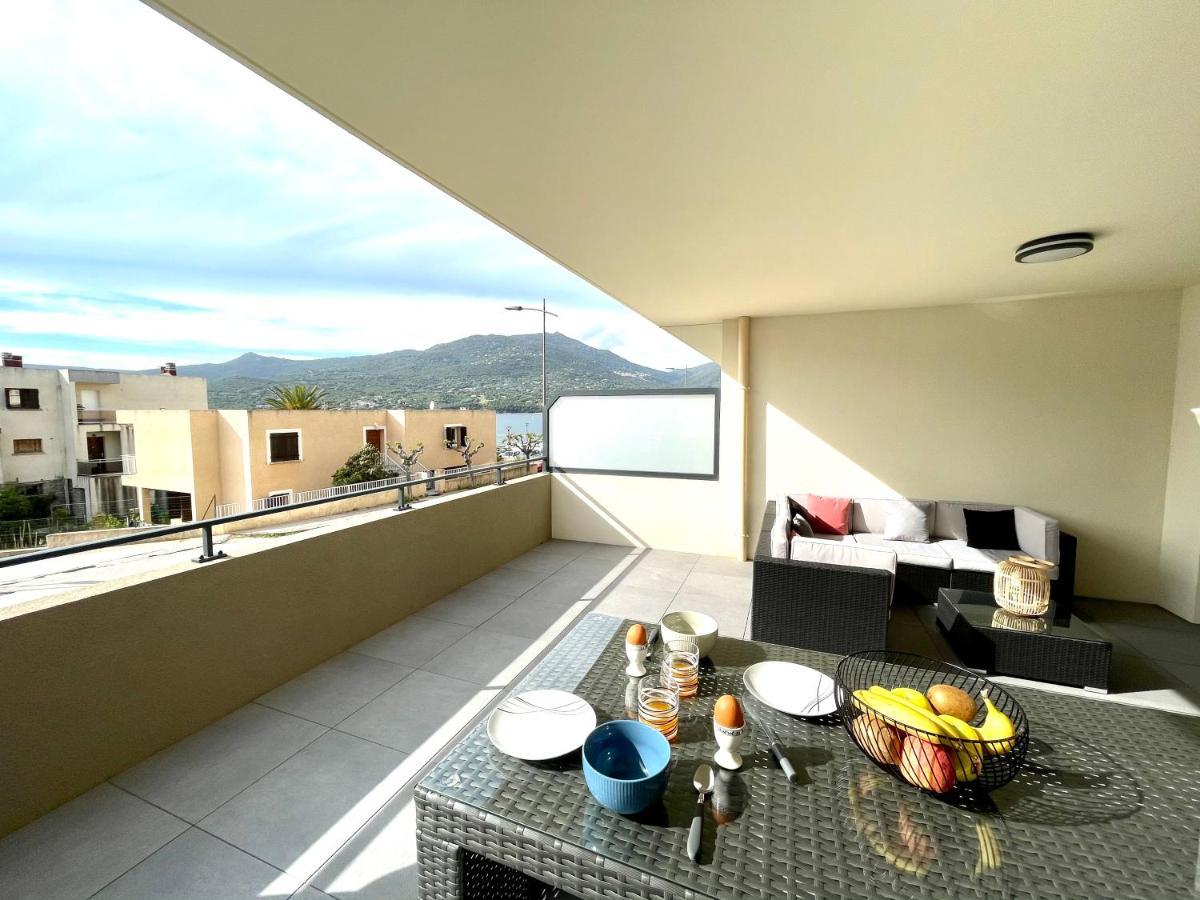 T2 De Standing Front De Mer Propriano  Exterior photo